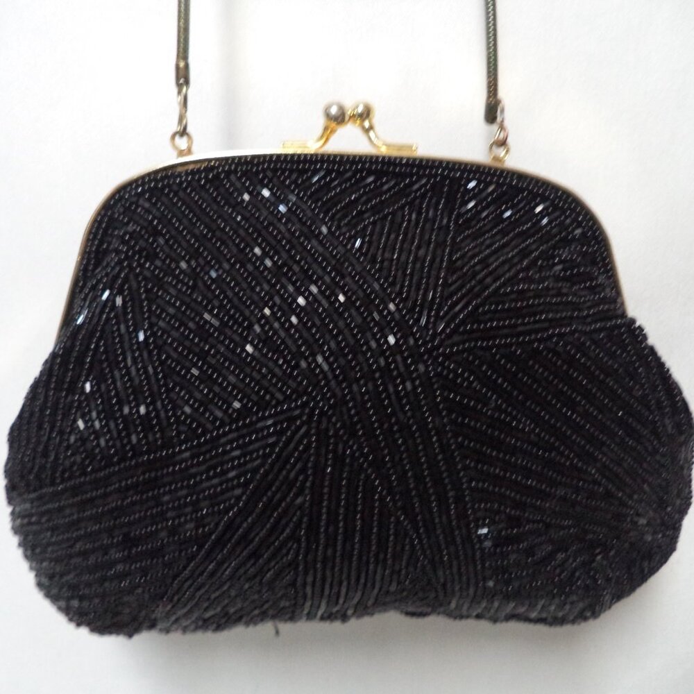 Marshall Fields Vintage beaded kiss lock purse black Occasion Chain Convertible